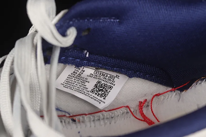 All categories Nk SB Dunk series Nk SB Dunk Low low-top sneakers F version special price Nk Dunk Low "Brooklyn Nets" NBA 75th anniversary Brooklyn Nets low-top sports and leisure sneakers DD3363-001